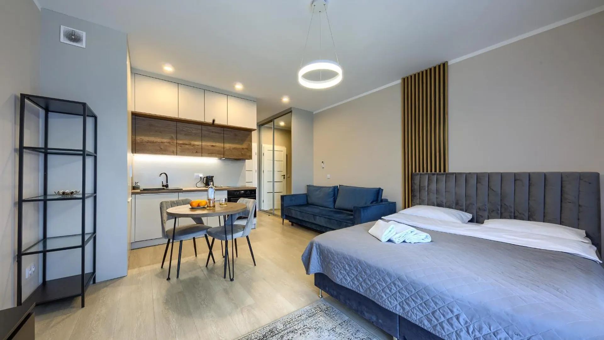 Central House Living Warsaw Apartment